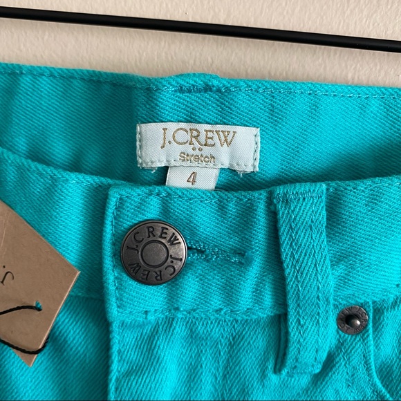 NWT J. Crew Stretch City Fit Green Denim Shorts Size 4 - Picture 2 of 8